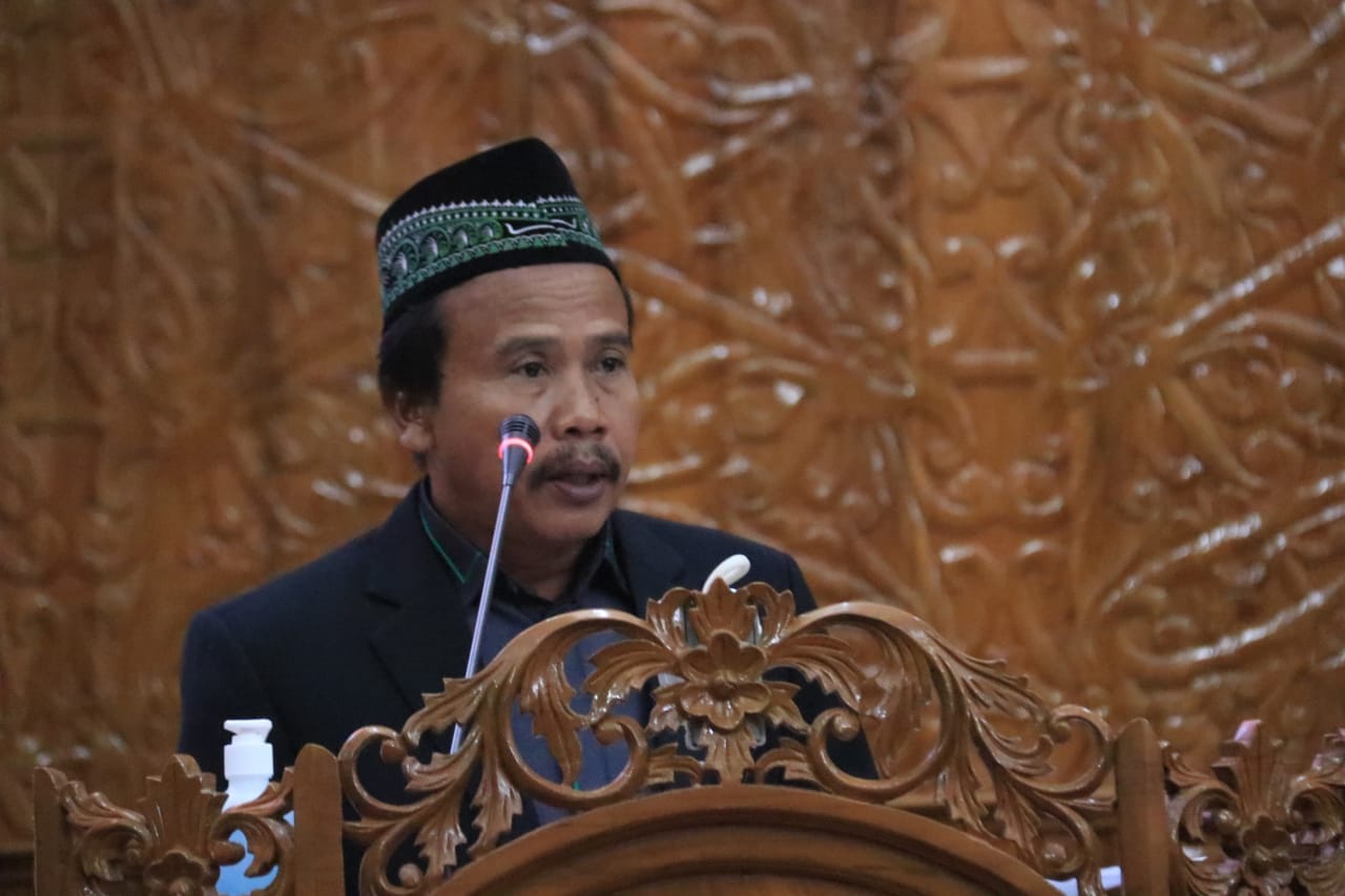 Pandangan Umum Fraksi PPP Terhadap Raperda Pengelolaan Keuangan dan Perubahan Perda Nomor 10 Tahun 2016 1 Pandangan Umum Fraksi PPP Terhadap Raperda Pengelolaan Keuangan dan Perubahan Perda Nomor 10 Tahun 2016