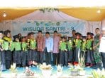 Ketua DPRD Kutim Hadiri Wisuda Santri Ke-3 LPPTKA DPK BKPRMI di Rantau Pulung