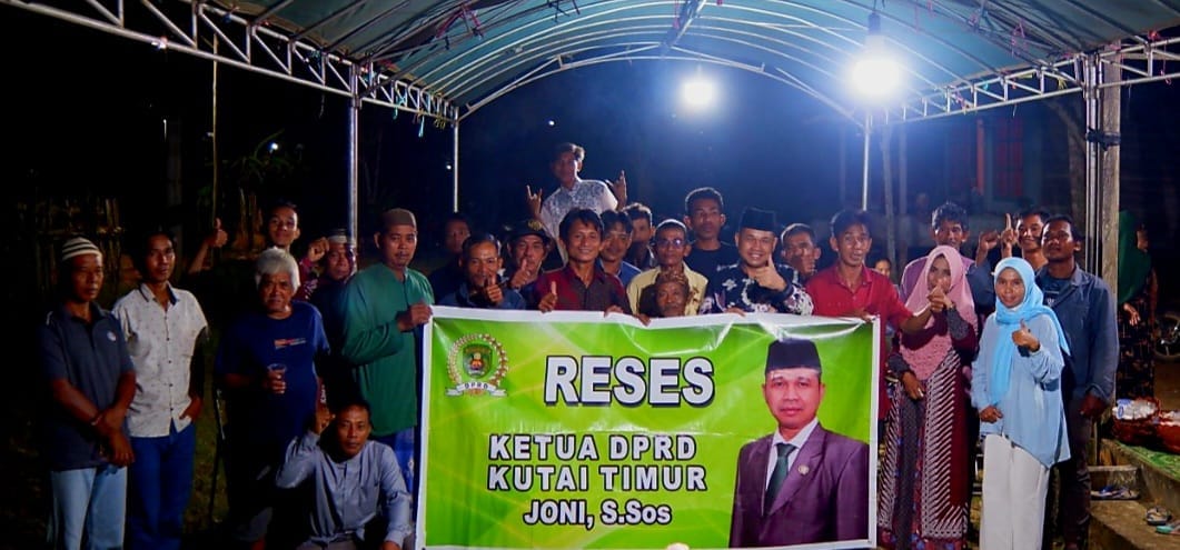 Reses Masa Sidang III Tahun 2022, Joni Akan Terus Membantu Masyarakat di Dapilnya 2 Reses Masa Sidang III Tahun 2022, Joni Akan Terus Membantu Masyarakat di Dapilnya