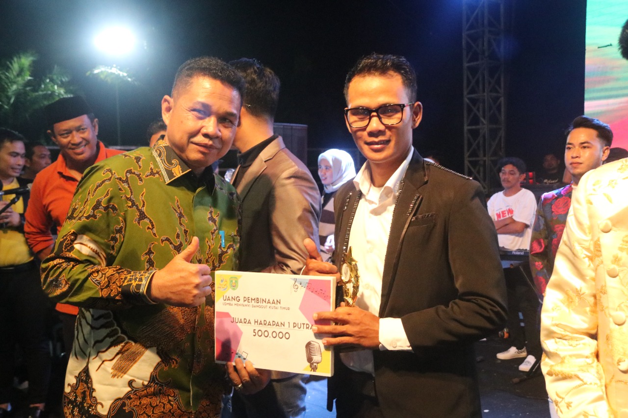 Ketua DPRD Kutim Hadiri Malam Grand Final Festival Dangdut HUT Kutim Ke 23