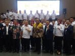 Foto bersama pelantikan Koni Kutim