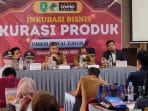 diskop ukm kutim gelar kurasi produk umkm 645a3293db912
