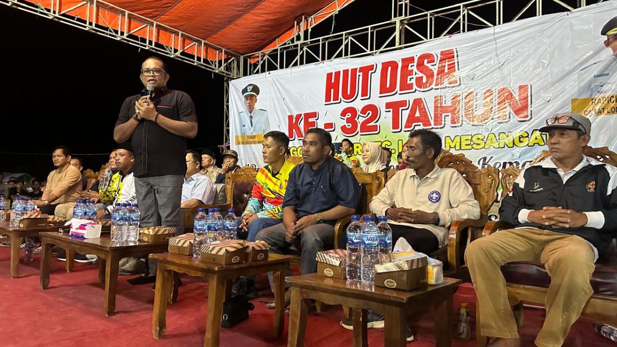 Wabup Kasmidi Resmi Tutup Tournament Bola Voli di Hari Jadi Ke 32 Desa Segoi Makmur 1 Wabup Kasmidi Resmi Tutup Tournament Bola Voli di Hari Jadi Ke 32 Desa Segoi Makmur