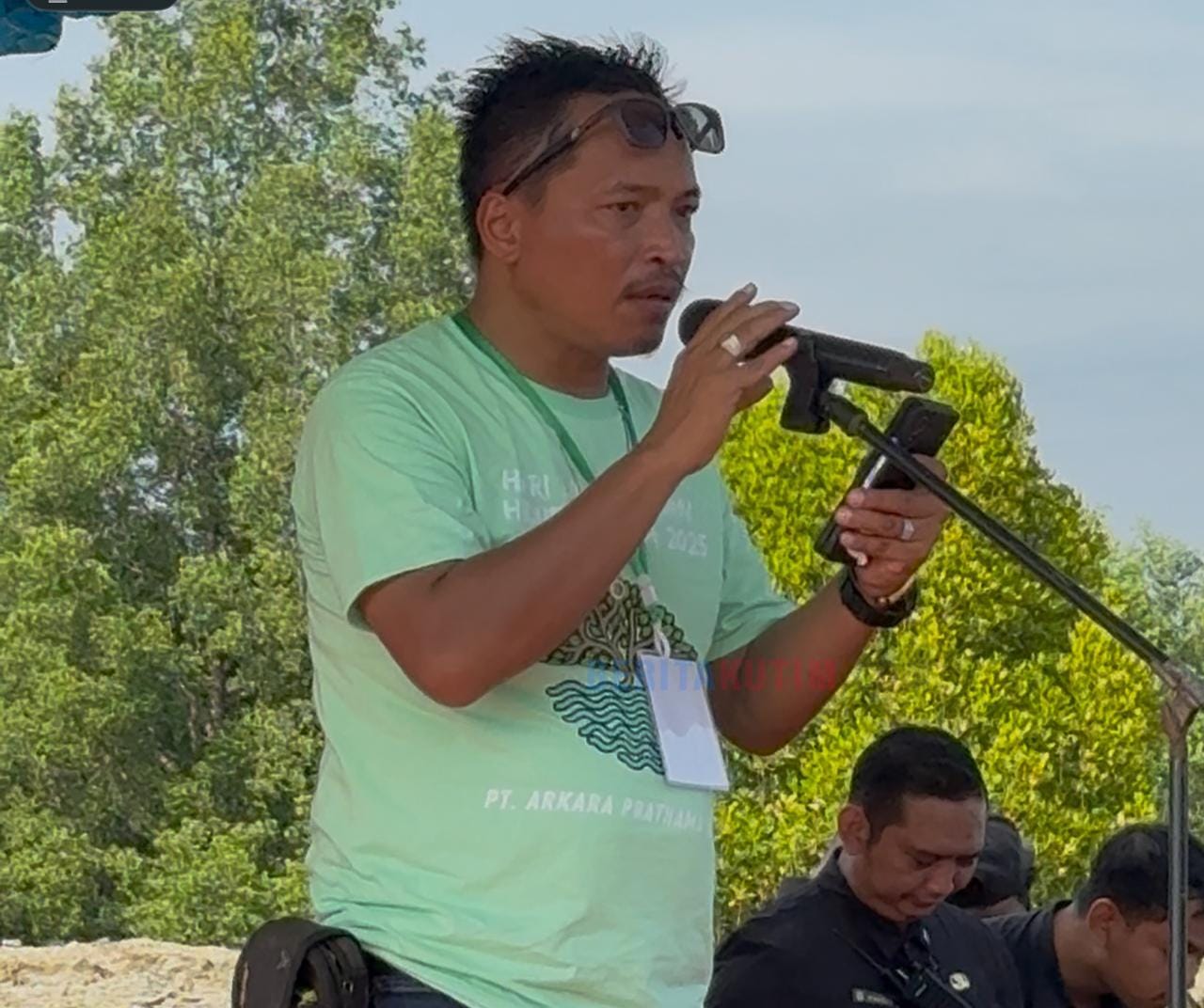 Peringati Hari Laut dan Lingkungan, PT APE dan Pemkab Kutim Tanam 4.000 Mangrove 1 Peringati Hari Laut dan Lingkungan, PT APE dan Pemkab Kutim Tanam 4.000 Mangrove